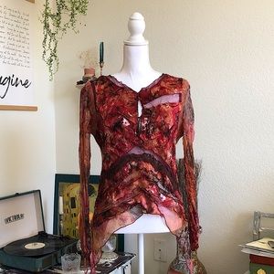 Gorgeous one of a kind mixed media vintage top 🥀